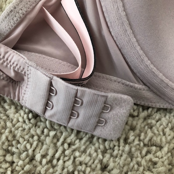 Victoria’s Secret light pink lined demi bra - Picture 5 of 7